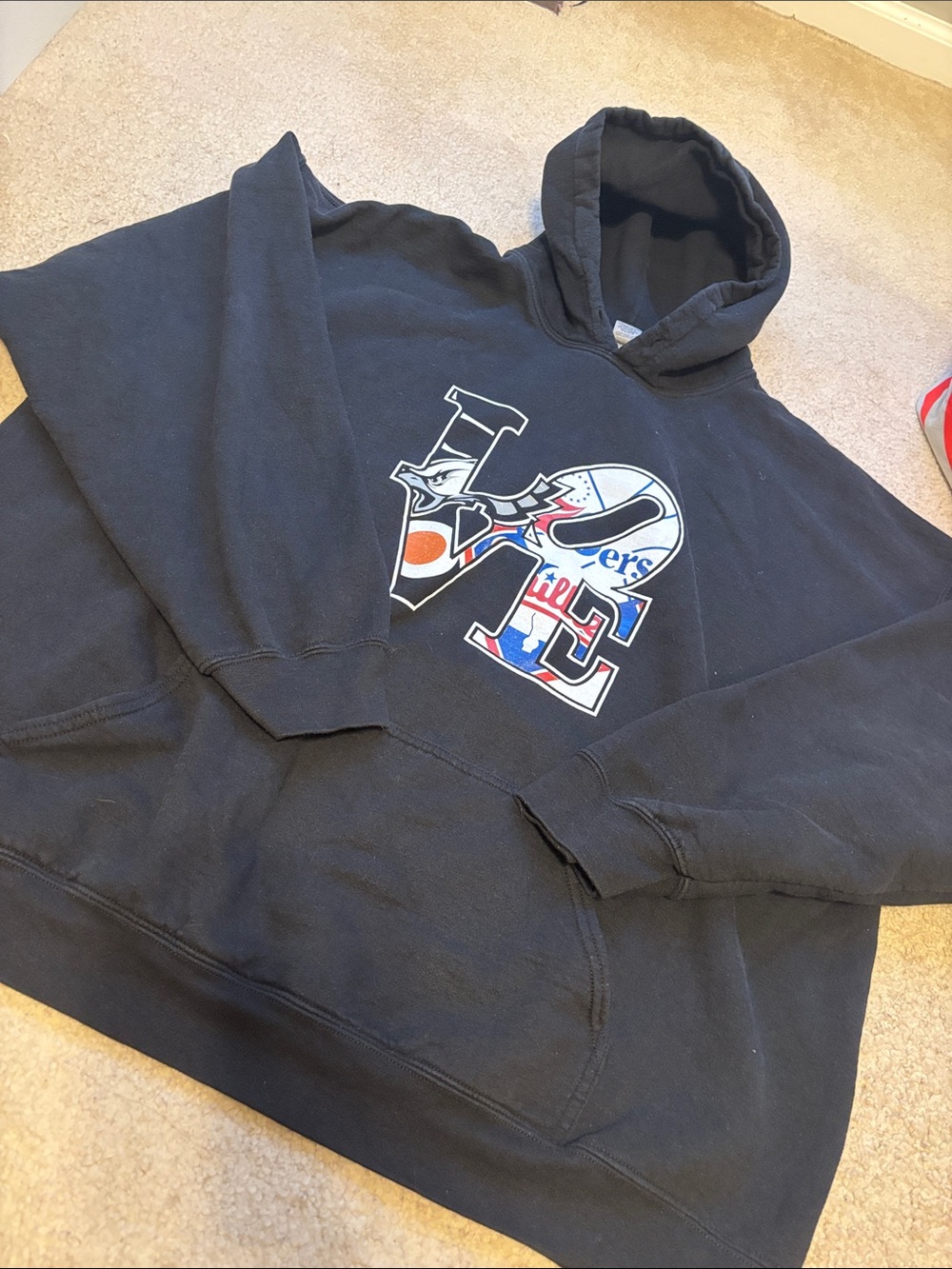 Gildan Black Hoodie with Philly Love